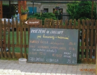 Rodný dům, zahrada slouží jako občerstvení pro turisty, 2023