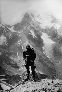 Václav Fiala a sedlo Chimtarga, Fanské hory, Tádžikistán, rok 1988