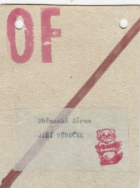 Průkazka Občanského fóra z prvních dnů Sametové revoluce