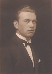 Otec Gustav Fiala, asi 1939
