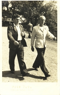 Na cestě do zoologické zahrady, Praha, 1947