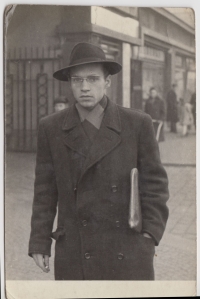 Otec Ladislav Vyskočil v Praze