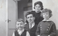 Pamětnice s dětmi a manželem 