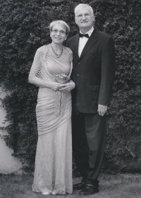 Manželé Režní během oslavy 40. výročí svatby, 2018