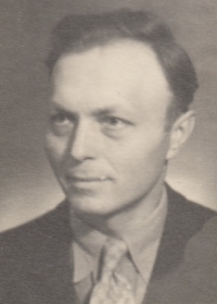 Tatínek Josef Chroust v období výslechů StB, 1950