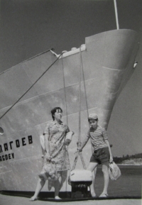 Manželka Jitka a syn Alexandr v Nesebaru v Bulharsku v roce 1971