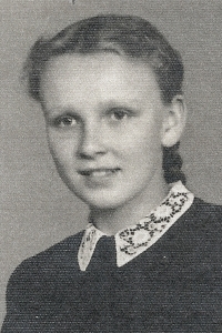 Třináctiletá Cecílie Urbancová, 1944/1945
