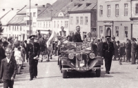 Revoluční národní výbor 1945, Kovařík Karel na automobilu