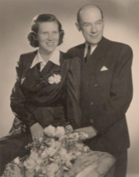 Rodiče Augustin a Eva Kvochovi, 1945