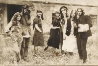 S manželkou (zleva), Kosoř, 1981