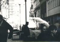 Použití vodního děla během protikomunistických demonstrací, závěr 80. let