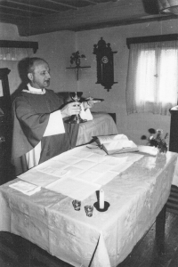 Páter Jan Baptista Bárta, asi 70. léta, cca tři roky před smrtí v roce 1982