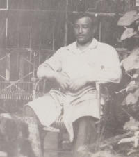 Otec Gertrudy Schreckeneder, Karl Procháska, v roce 1942