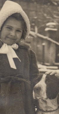 Gertrude Schreckeneder v roce 1943