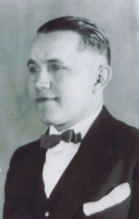 Tatínek pamětnice Rostislav Hrnčiřík, kolem roku 1930