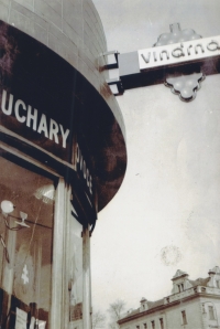 Vinárna manželů Hrnčiříkových, kolem roku 1940