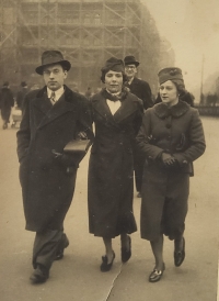 Emmy a Vladislav Krutovi na kongresu v Zürichu roku 1938