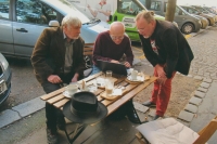 Natáčení filmu o Janu Masarykovi s Jaroslavem Čvančarou vlevo a prof. Strausem uprostřed, Praha 2025