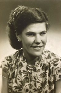 Vasiliki Niku za svobodna, 50. léta