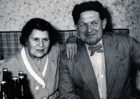 Rodiče Vladimíra Škvora na snímku z r. 1961