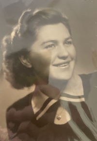Manželka Miroslava Jurníčka, přelom 40. a 50. let