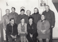 Otec pamětnice vpravo nahoře, 70. léta