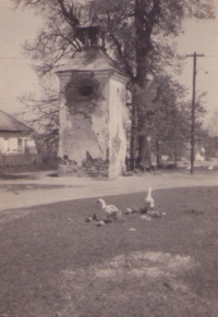 Zvonička v Bousíně