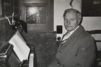 Tatínek Ladislav, Šiškovice asi koncem 70. let 20. stol,