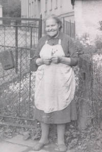 Anna Pifflová, matka architekta Alfréda Piffla, kterého komunisté odsoudili v politickém procesu 9. srpna 1957 na dva roky