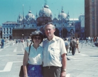 Alena Vejvodová s manželem na cestách 