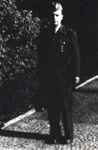 Po jednom roce služby v DA Praha převelen k rotě do Žatce, 50. léta