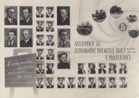 Absolventi jednoroční rolnické školy v Prostějově, pamětník v dolní řadě druhý zprava, 1951