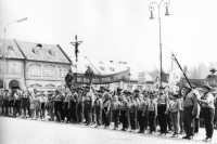 Oslava svátku sv. Jiří v Jilemnici na náměstí v roce 1992