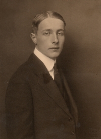 Dědeček Mikuláš Bubna-Litic, přibližně rok 1917-1918