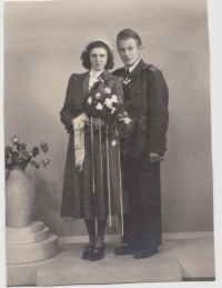 Svatební fotografie, Cimprich v uniformě PTP