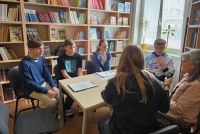 Žákovský tým během nahrávání pro projekt Příběhy našich sousedů
