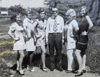 EX Plzeň – brigáda na pedagogické fakultě – hosteska na EX Plzeň – Radka Samuel druhá zleva