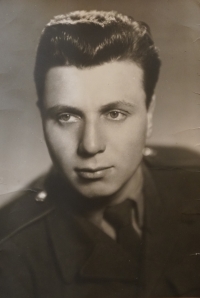 Manžel pamětnice Oldřich Štemprok
