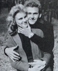 Karel Vágner s první láskou Květou
