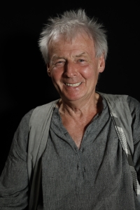 Josef Olšanský během natáčení, 2025