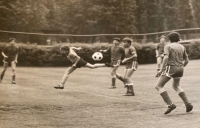 Fotbalový zápas v dětství 