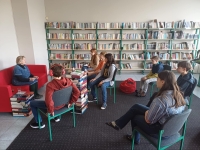 Eva Šestáková při natáčení svého vyprávění pro projekt Příběhy našich sousedů