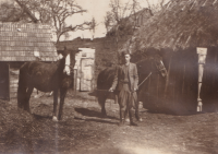 Každodenní život v Martinovce na Volyni, 30.–40. léta min. století