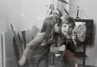 Ivona Begović s mladším bratrem
