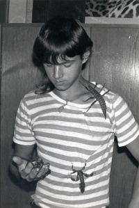 Pamětník doma se strašilkami, 1988