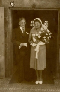 Svatba rodičů Marie a Františka Hartmanových, Praha, 1947