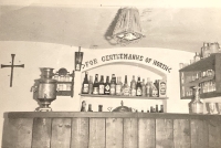 Bar, který se nacházel v trampské boudě, 70. léta 