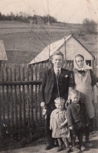 Rodina Blažkových v roce 1942