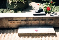 Náhrobek na brněnském ústředním hřbitově - 1966