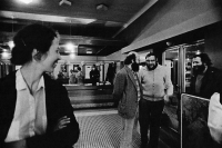 Anna Fassatiová v Galérii F s fotografem Dušanem Šimánkem, 1982